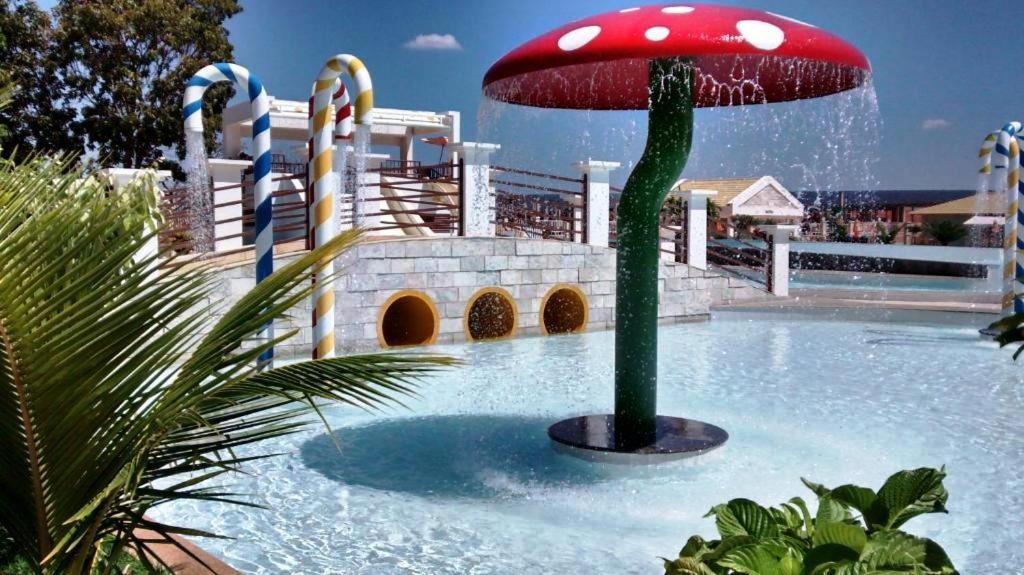 L'Acqua Diroma - Suites Confortaveis - Diversao Garantida - Piscina De Ondas Exclusiva Caldas Novas Εξωτερικό φωτογραφία